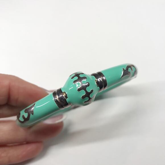 Arte D’Argento Sterling Silver Italy Mint Green Enamel Hinged Bangle Bracelet - Picture 10 of 13